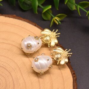 Chic Gold and White Bee Pearl Earrings